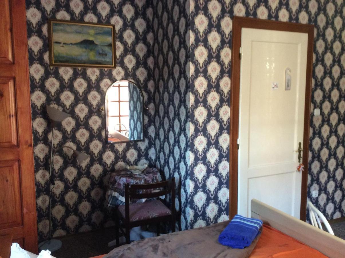 Ilona Kis Kastely Panzio Hotel Keszthely Eksteriør billede