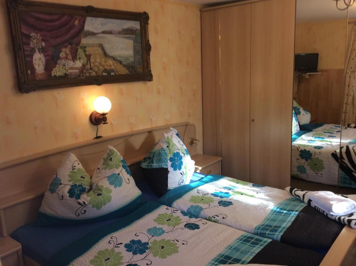 Ilona Kis Kastely Panzio Hotel Keszthely Eksteriør billede
