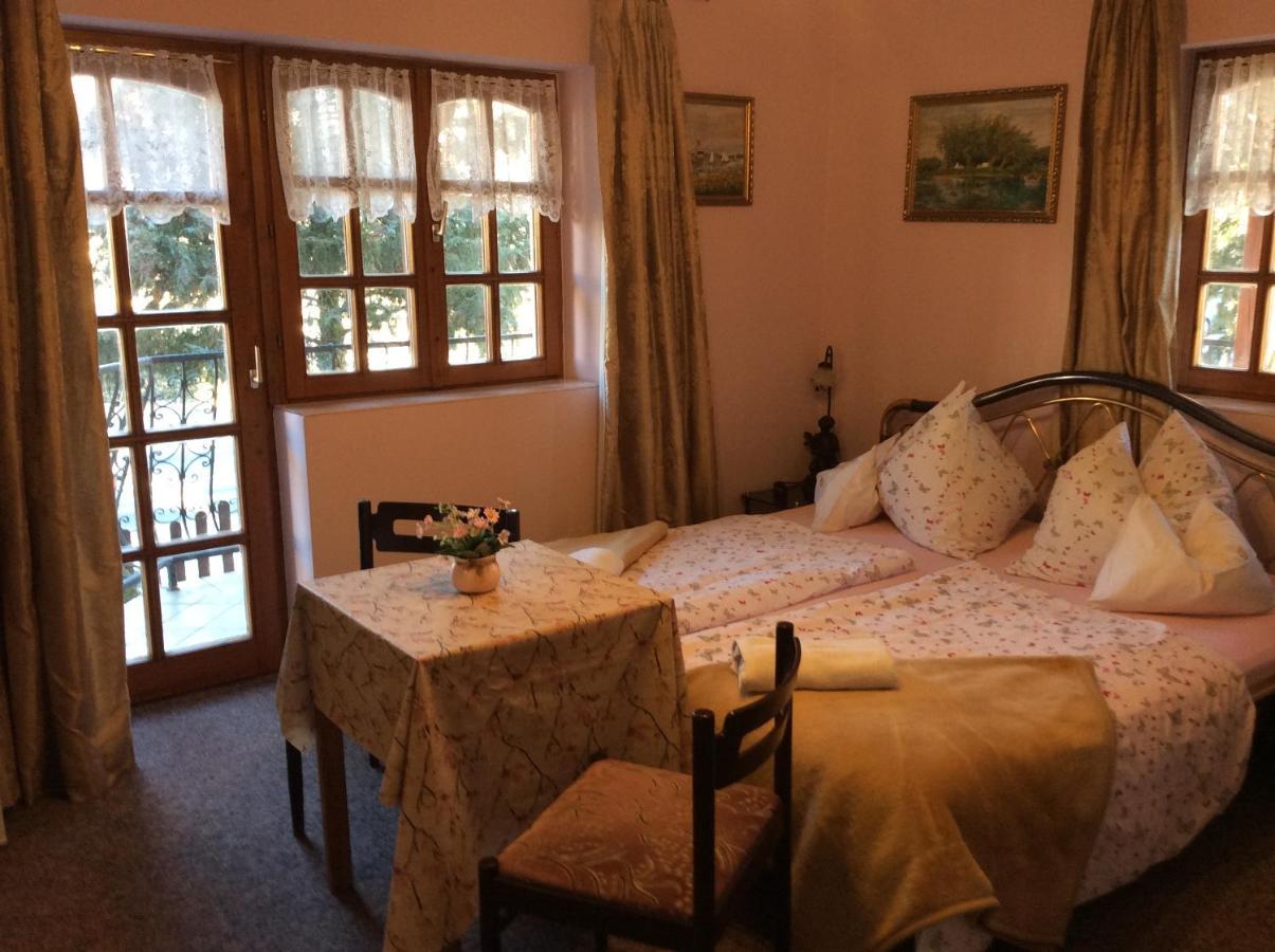 Ilona Kis Kastely Panzio Hotel Keszthely Eksteriør billede